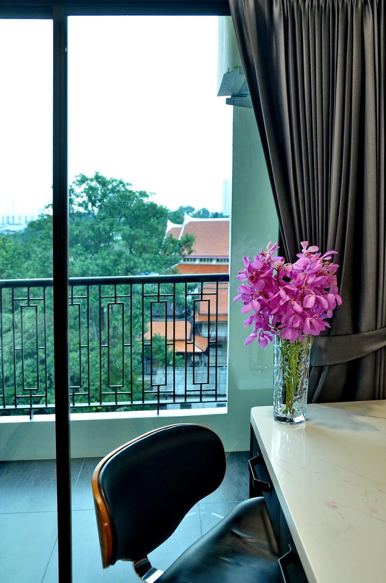 Norn Rimklong Bangkok Hotel Екстер'єр фото