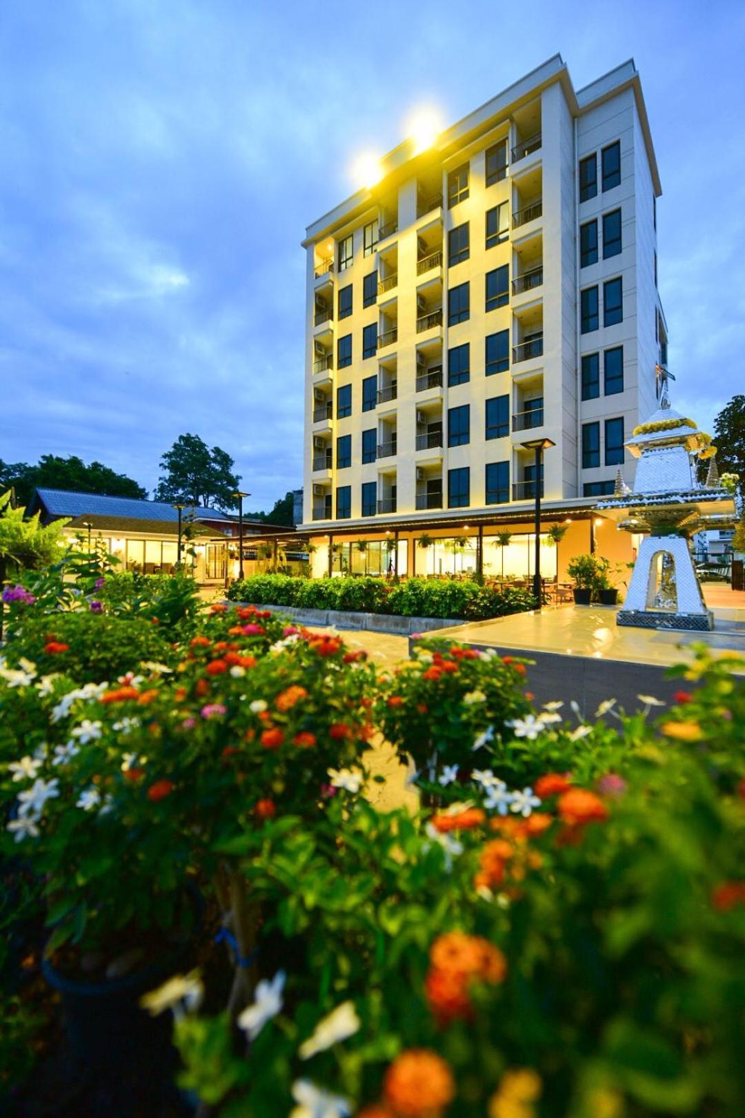 Norn Rimklong Bangkok Hotel Екстер'єр фото