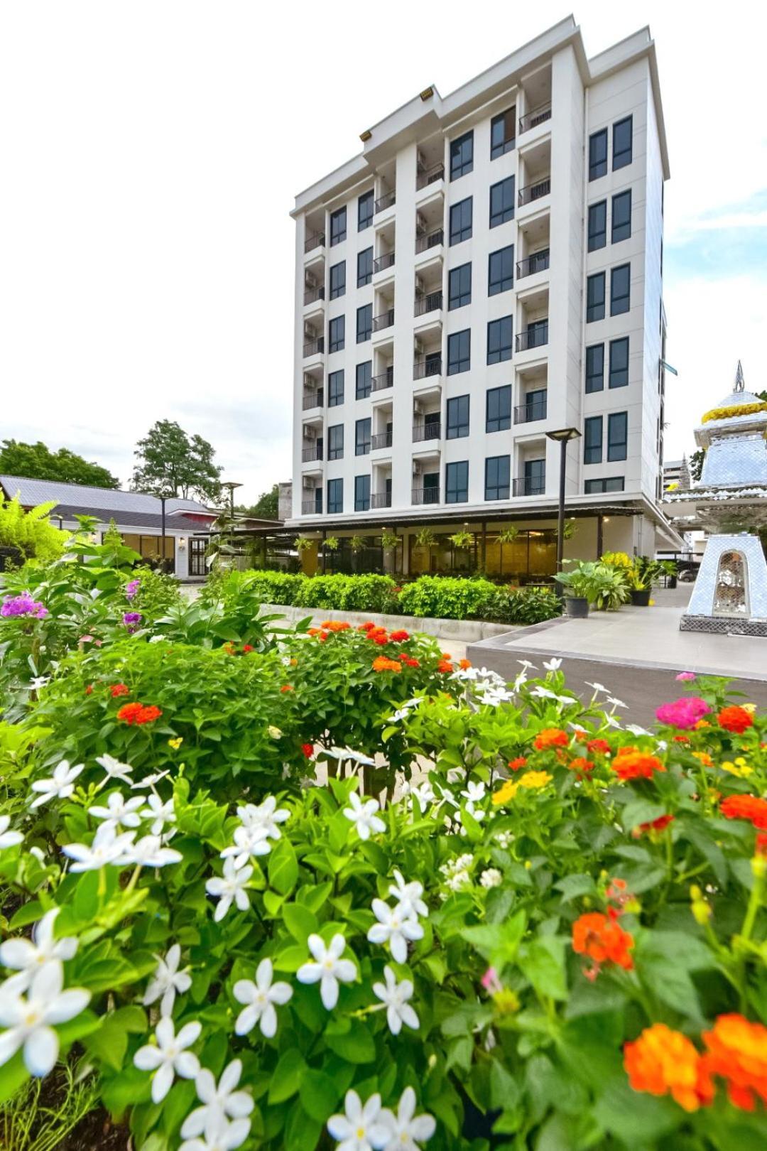 Norn Rimklong Bangkok Hotel Екстер'єр фото